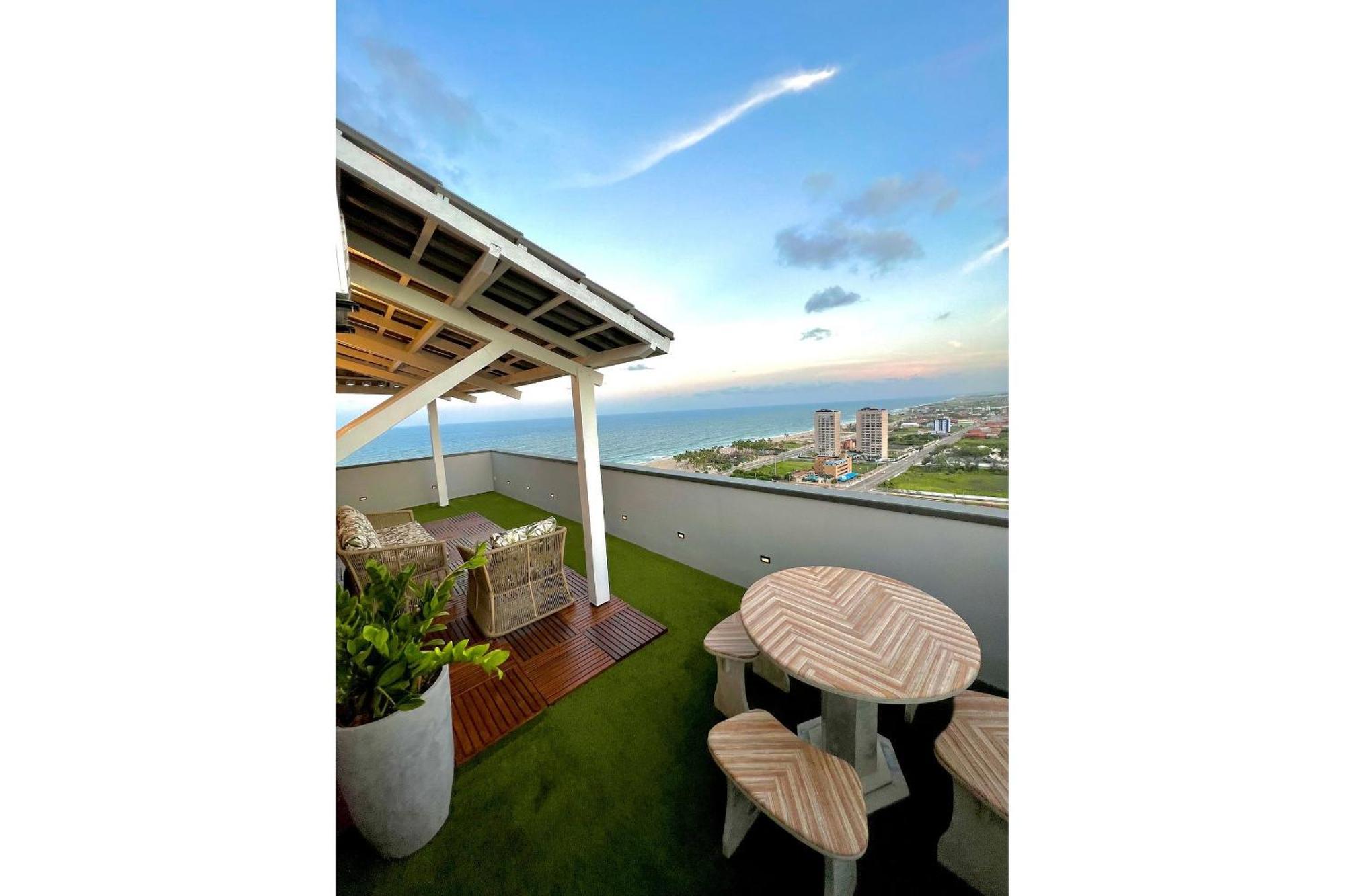 Cobertura Vista Mar Com Deck Privativo Churrasqueira Apartamento